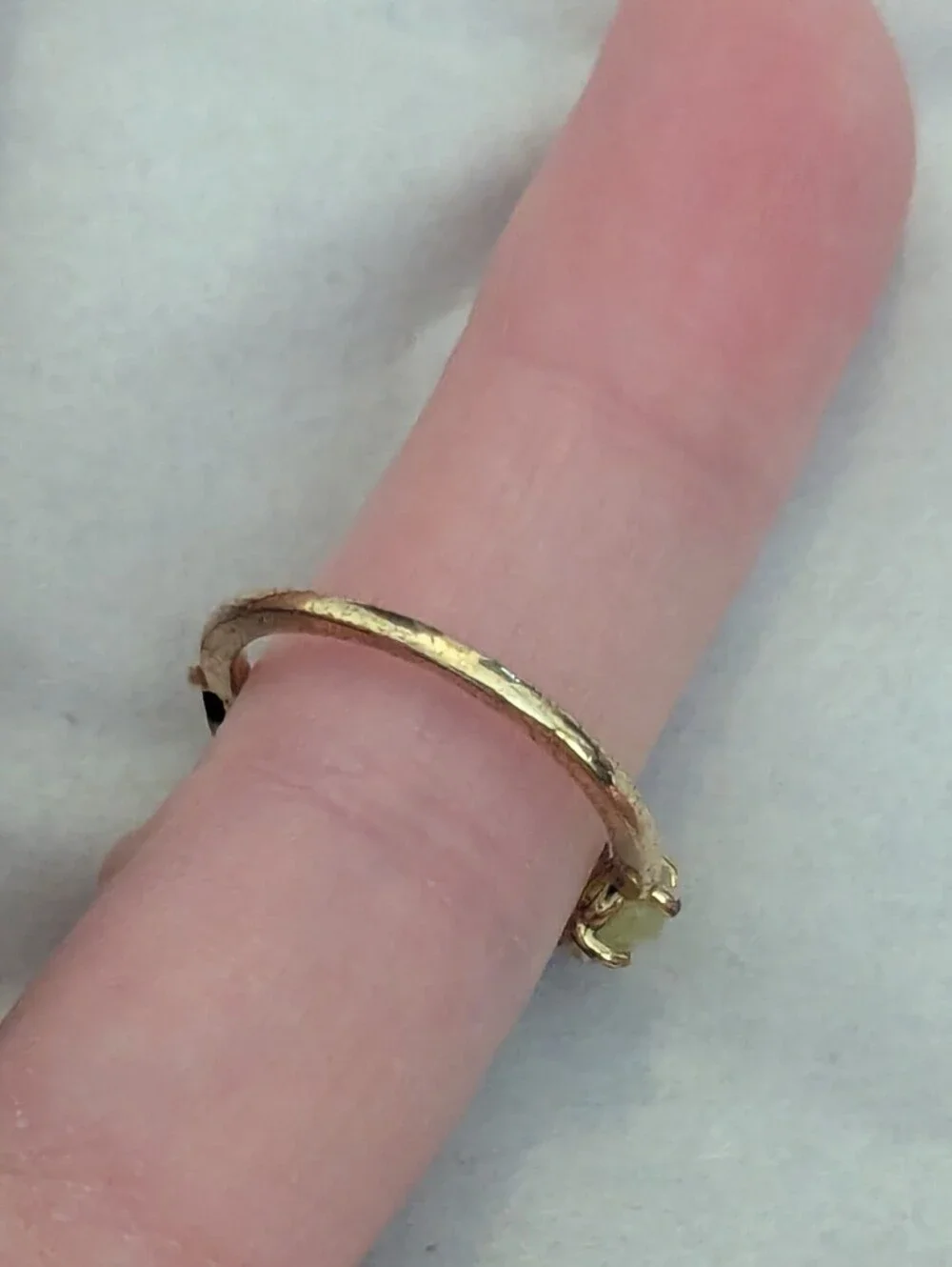 Gold - Green Stone Ring Size 6 - Picture 2 of 2